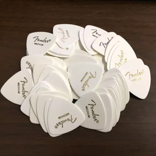 (72 pack) Fender MEDIUM White Celluloid 346 Shape Guitar/Bass Picks 198-0346-380