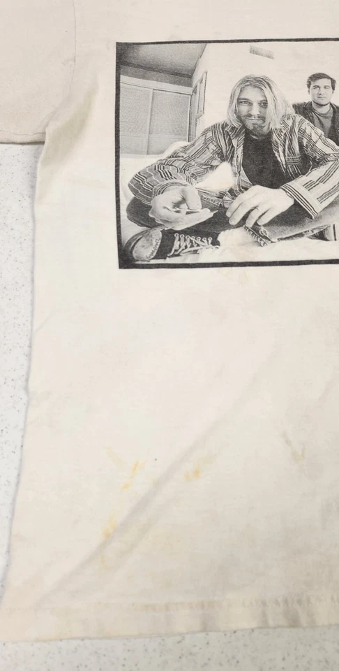 Camiseta De Colección Nirvana Original Blanco Yunque Mediana Grunge Banda Foto Camisa Años 90 Foto 2 de 4