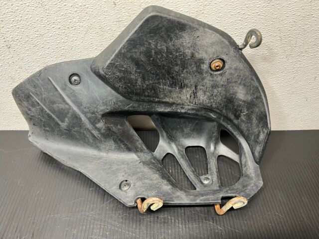 OEM Yamaha YFZ450 Right Heel Guard / Foot Rest 2009-2013 18P-21691-00-00 OEM Yamaha YFZ450 Right Heel Guard / Foot Rest 2009-2013 18P-21691-00-00