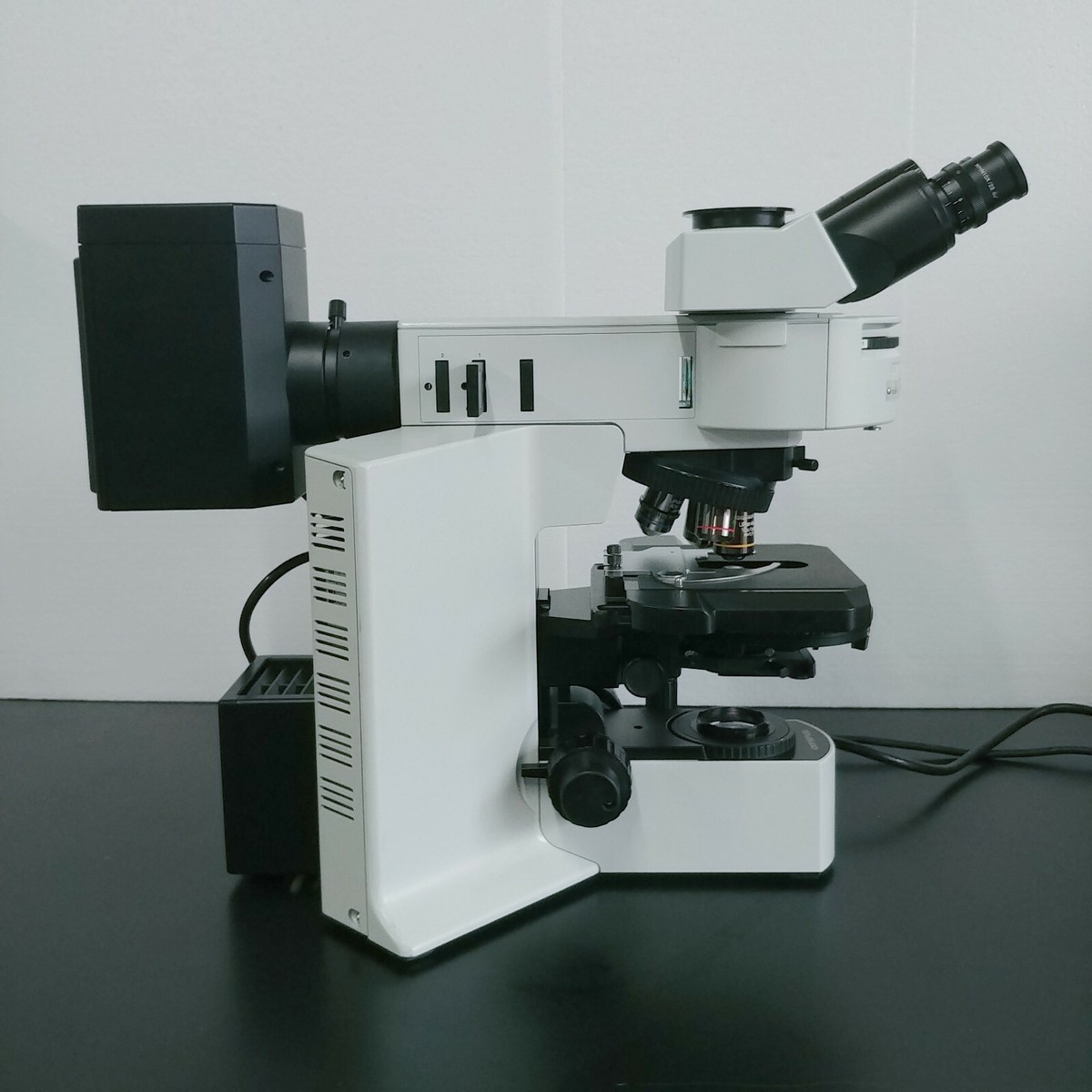 Olympus Microscope BX51 with DIC, Fluorescence and Plan Apos Olympus Microscope BX51 with DIC, Fluorescence and Plan Apos