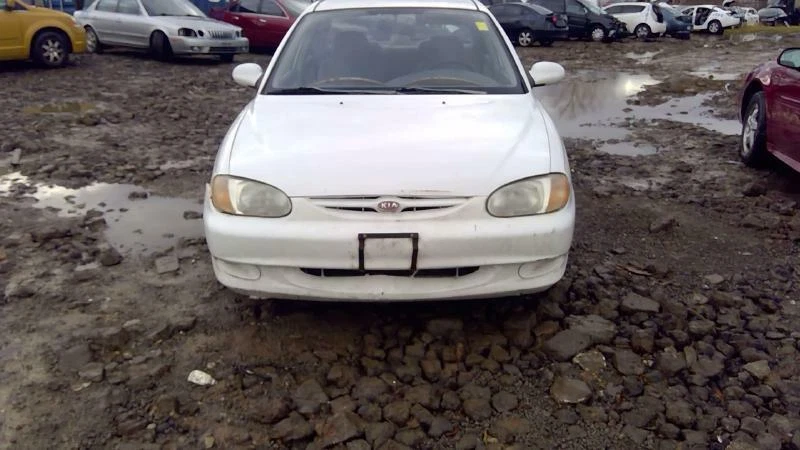 Condensador 01 KIA SEPHIA 1,8 AUTOMÁTICO Foto 3 de 4