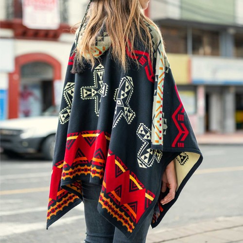 Harmony of Contrasts Hooded Cotton-Alpaca Poncho Aztec Geometric Accents - Picture 4 of 13