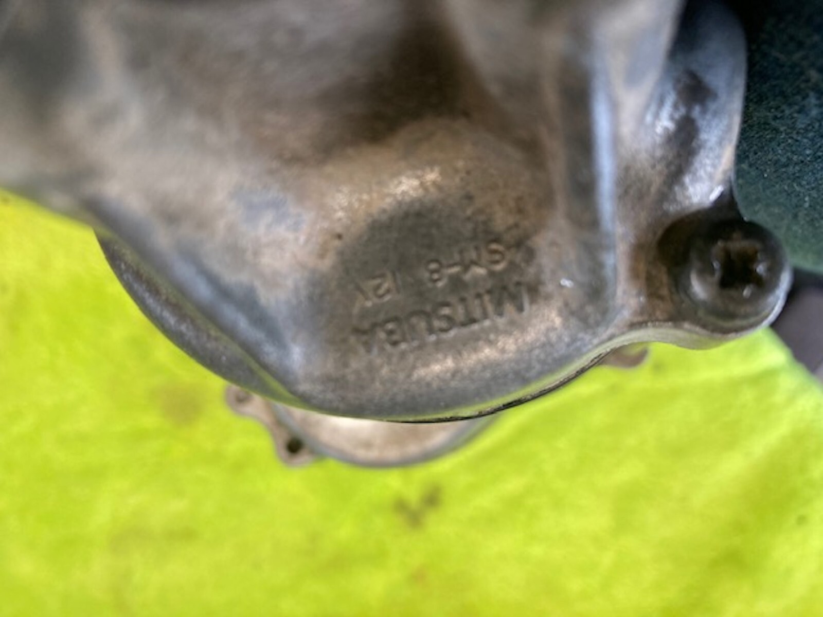 Maserati 4.2 Camshaft Variator Cap Oil Control Camshaft Saddle 229169 Bank 1