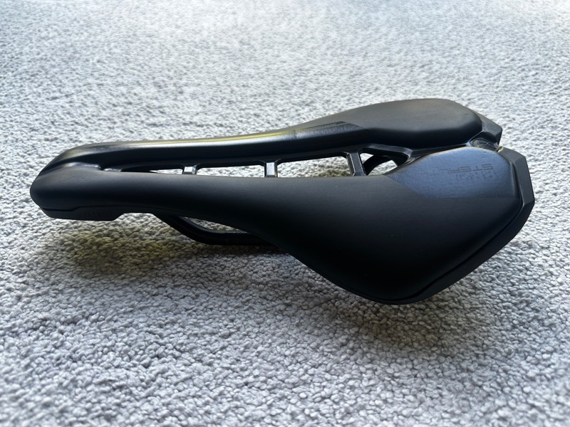 PRO Stealth Team Saddle – Carbon Rails - Used
