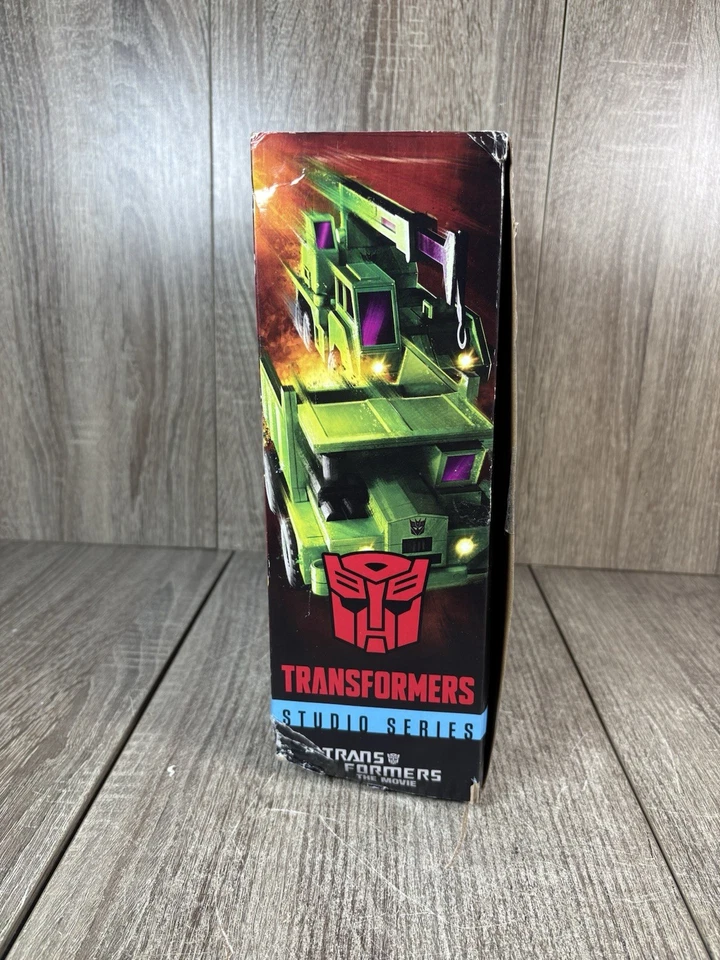 Transformers Studio Series 86 Commander Class Constructicon Long Haul and Hook - Image 4 of 4