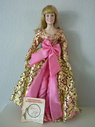 Vintage 1991 Vanna White Porcelain Doll Collection - Read Description