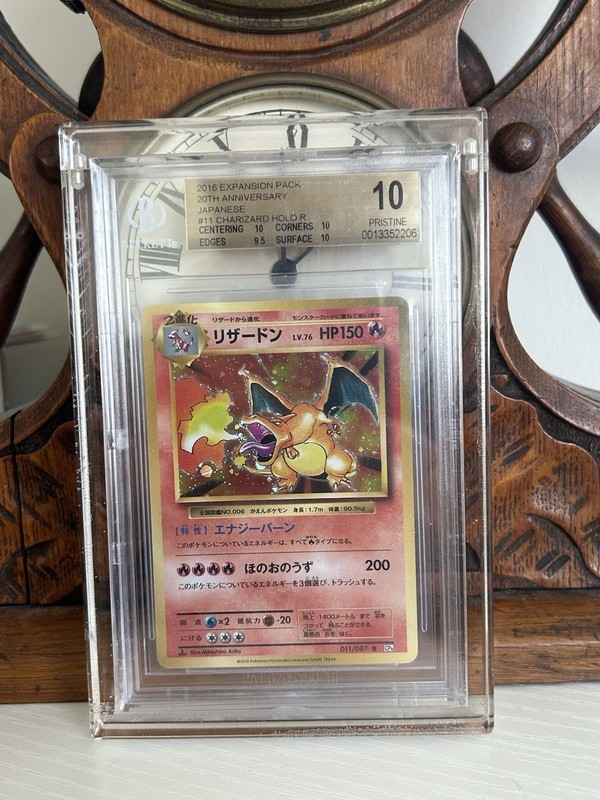 2016 Charizard Holo Japanese Cp6 20th Anniversary 011 BGS 10