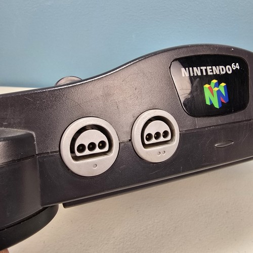 Nintendo 64 Konsole mit Original Netzteil, AV Kabel & Jumper Pak GETESTET FUNKTIONIERT - Bild 6 von 19