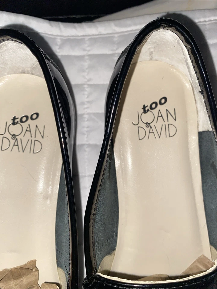 Circa Joan and David. Women’s Leather  Loafers Slip On Shoes Low Heels Sz  81/2M - Image 2 of 4