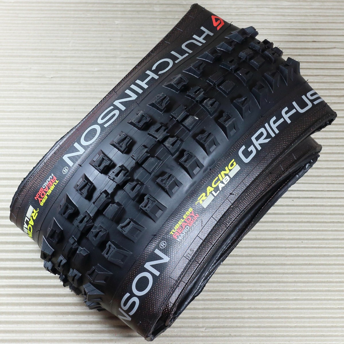 HUTCHINSON Griffus Racing Lab MTB Reifen | Tubeless Ready, Hardskin, 27,5/29 X 2,4/2,5