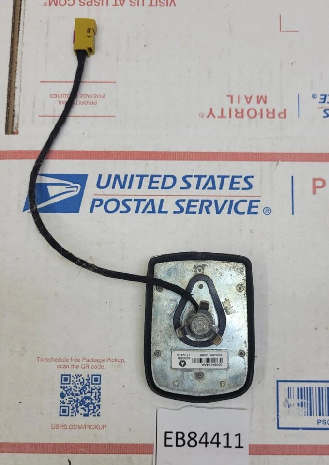 Оригинальная черная антенна для установки на заднюю крышу Dodge RAM 1500 2009-2012 годов выпуска 05064724AA MOPAR - Изображение 3 из 4