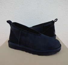 UGG BLACK CLASSIC MICRO MINI WATER-RESISTANT SHEEPSKIN BOOTS, US 9/ EUR 40 NIB