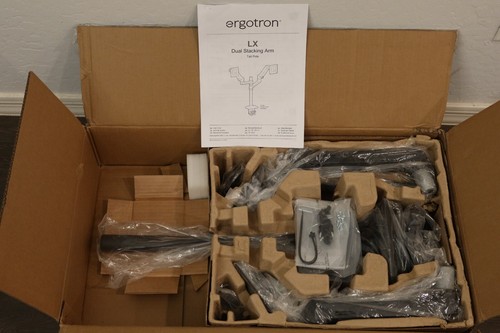 Ergotron 45-509-224 LX Vertical Stacking Dual Monitor Black Arm VESA Desk Mount - Afbeelding 2 van 4