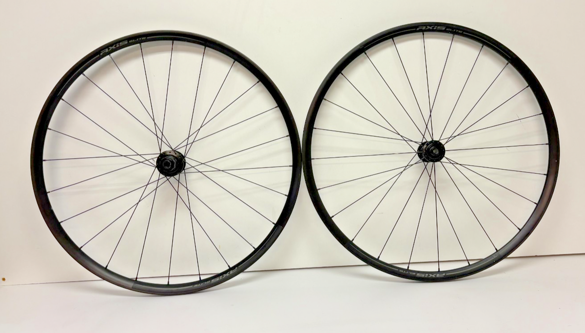 Specialized Axis Eliteディスクブレーキ用700C Specialized Axis Elite 24-Spoke Aluminum Disc Brake Thru Axle 700C