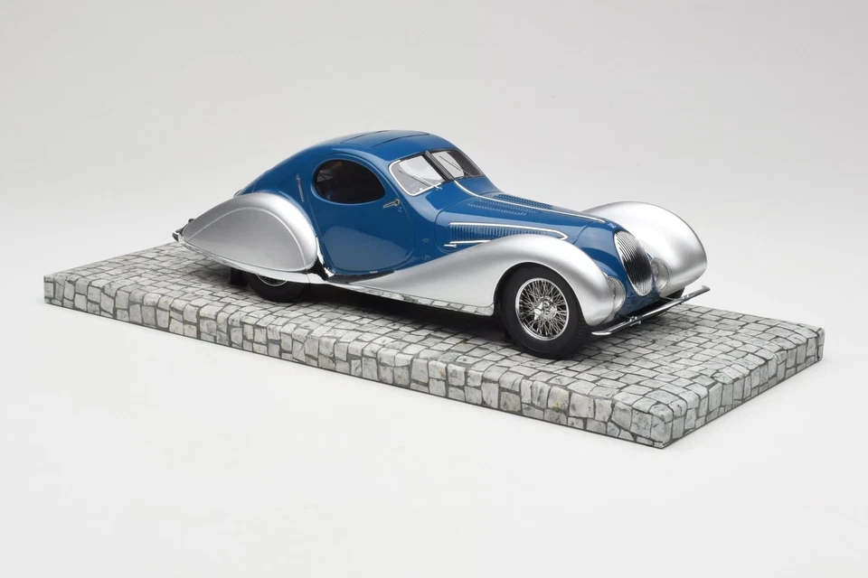 107117122 Talbot-Lago T150 C-SS Coupe Blue Silver Minichamps 1/18 - Image 4 of 4
