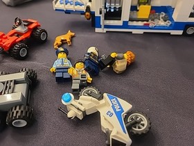 LEGO City: Mobile Command Center (60139)