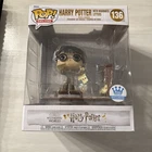Funko Pop! Deluxe: Harry Potter - Harry Potter with Hogwarts Letters #136