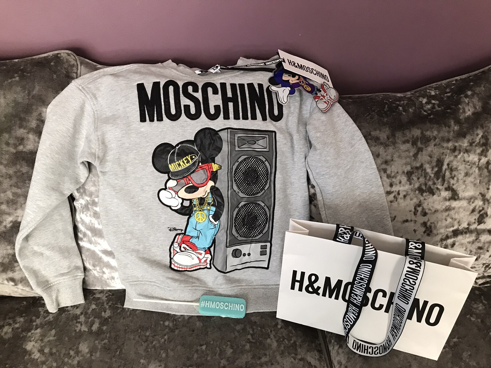 HM Moschino Sweatshirt Men's XS Boys M 