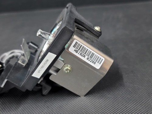 V7 Projector Replacement Lamp for select 3M & Smartboard Projectors (VPL1783-1E) - Picture 7 of 17