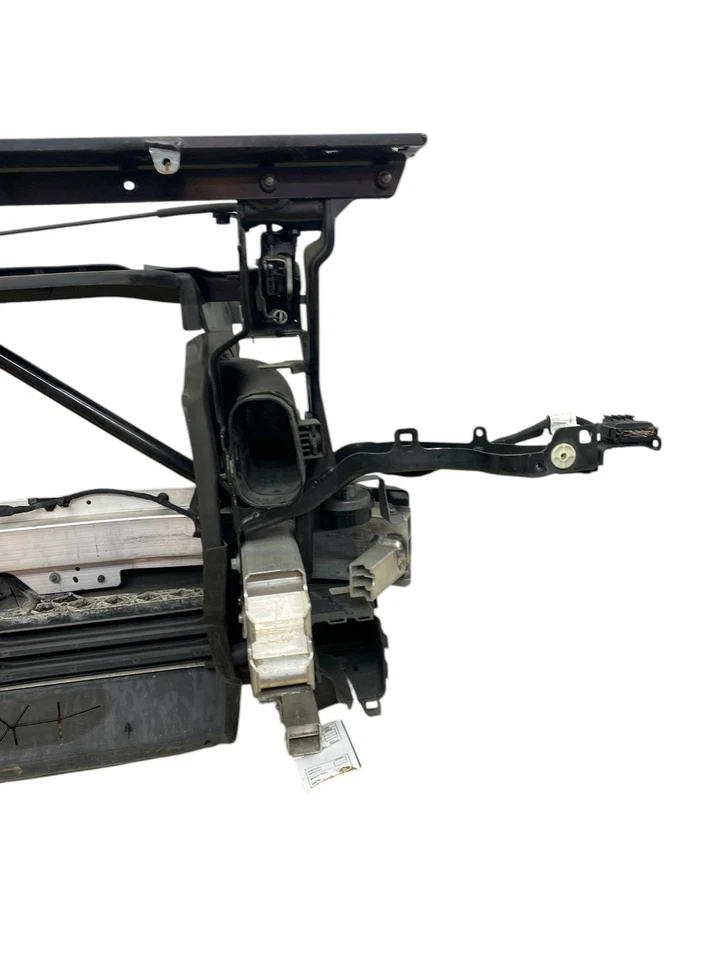 2020 BMW X6 G06 OEM RADIATOR CORE SUPPORT FRONT BUMPER REINFORCEMENT AIR SHUTTER Foto 2 de 4