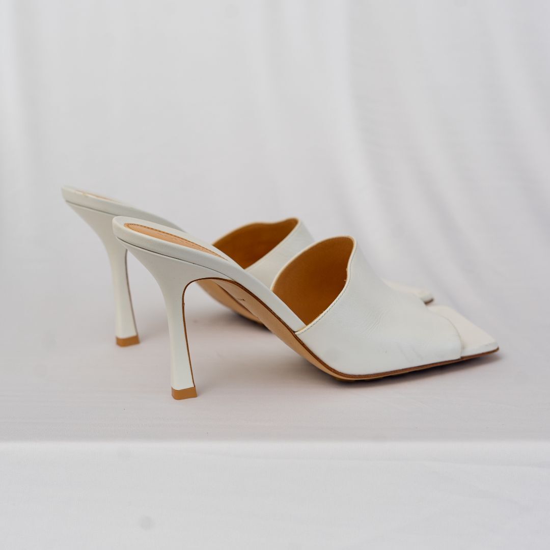 Bottega Veneta White Leather Square Toe Slides 39 | eBay display picture 3
