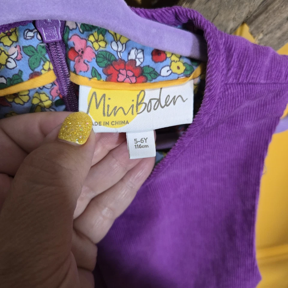 Mini Boden Girls size 5-6 Purple Corduroy Sleeveless Swan Applique Jumper Dress - Image 3 of 4