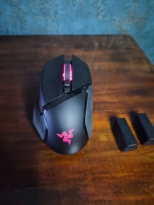   Razer Basilisk Ultimate + Mouse Dock Chroma   Kabellos Gaming Maus Set  