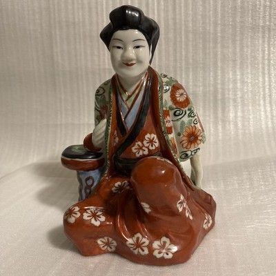 Antique Japanese Imari Porcelain Figure   Woman in Traditional Kimono