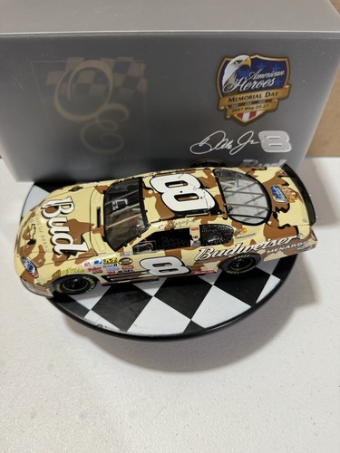 Dale Earnhardt Jr. ELITE #8 Budweiser Camo American Heroes 2007 1/24 Diecast - Picture 6 of 17