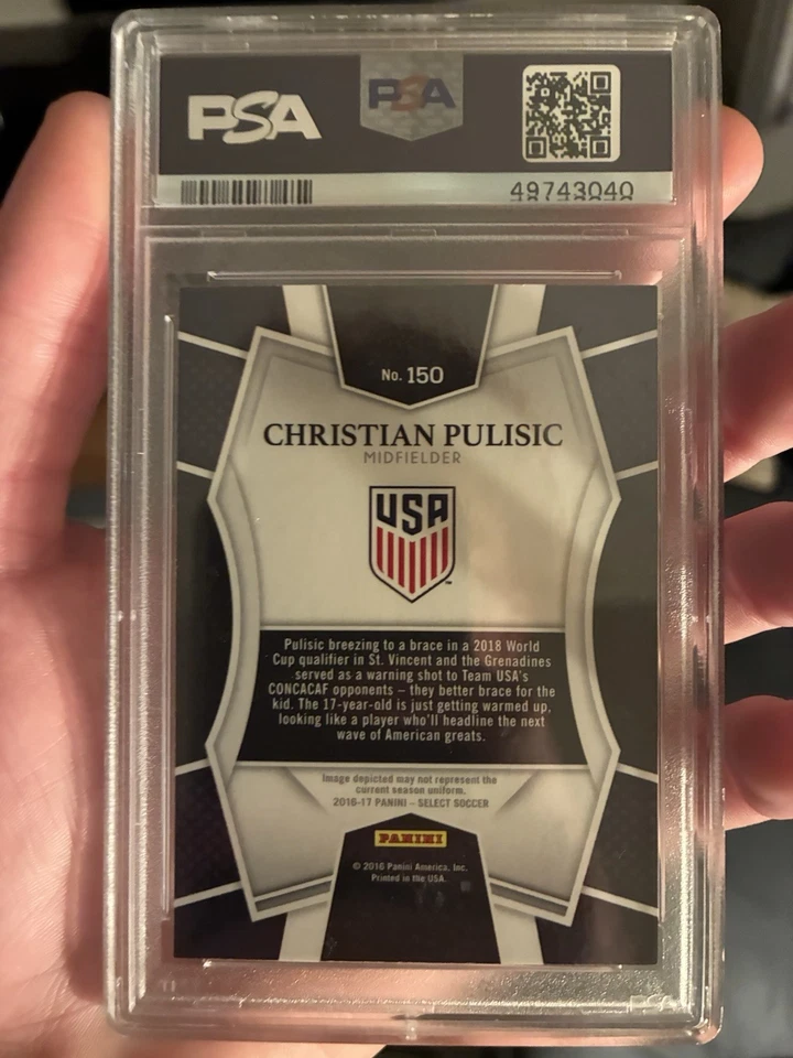 2016 17 Panini Select Soccer # 150 Christian PULISIC EUA RC Rookie PSA 8 QUASE PERFEITO-PERFEITO - Imagem 2 de 4
