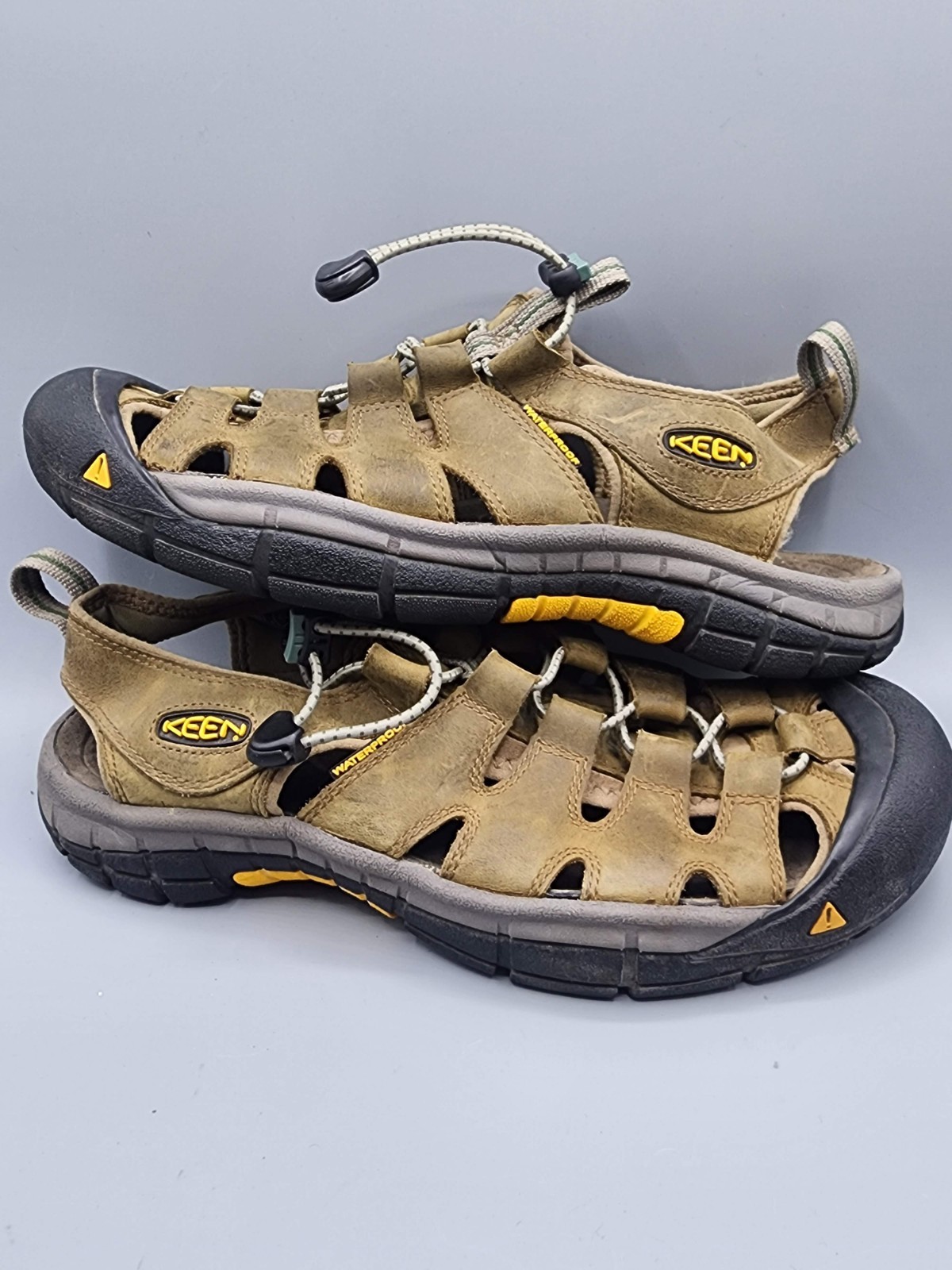 Scarpe sandali sportivi KEEN da uomo taglia 10 Newport impermeabili in pelle