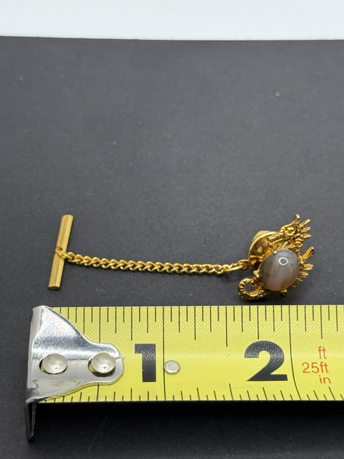 Vintage Agate Lapel Tie Tack Pin Gold-tone Seahorse Small Bar Men’s Formal Wear