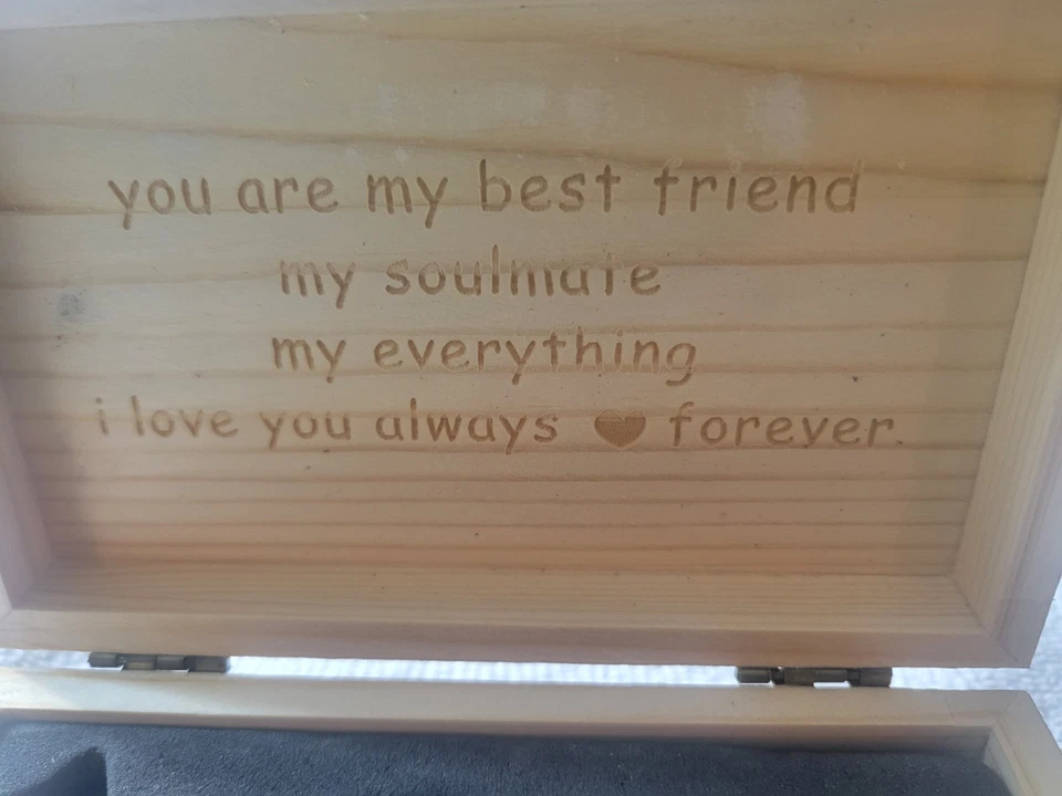 Titorld Knife W/Wooden Gift Box Engraved Knife W/Sharpening Stone (B9) - Image 3 of 4