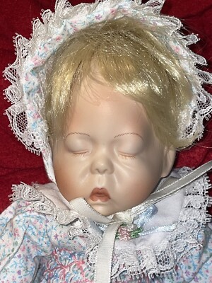 Lee Middleton 10'' Forever Cherish Doll Newborn Sleeping Baby Blonde, 1992