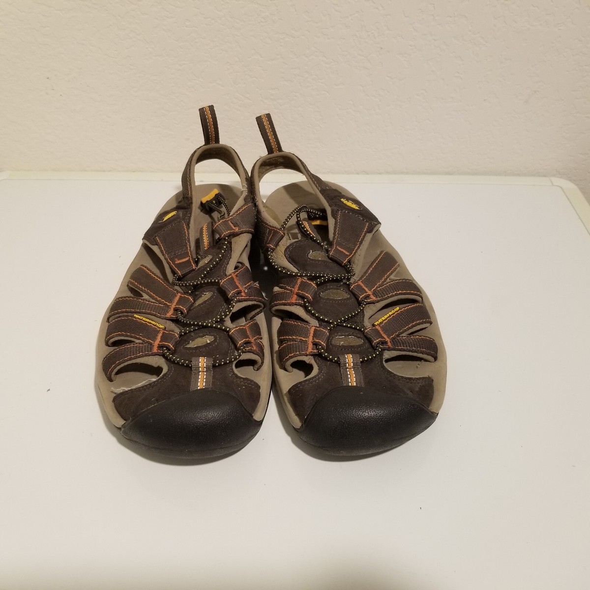 Keen Mens Kanyon Waterproof Fisherman Sandals Sz 9 Gray 