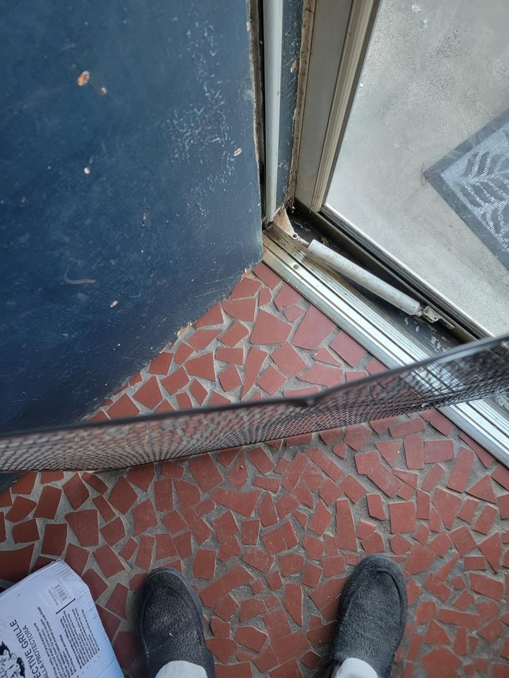 Guardian Steel Pet Grille Screen Door Protector for Dogs Pets Cats