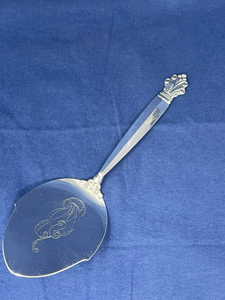 SERVIDOR DE PASTEL ESTERLINA ACANTHUS GEORG JENSEN Foto 2 de 4