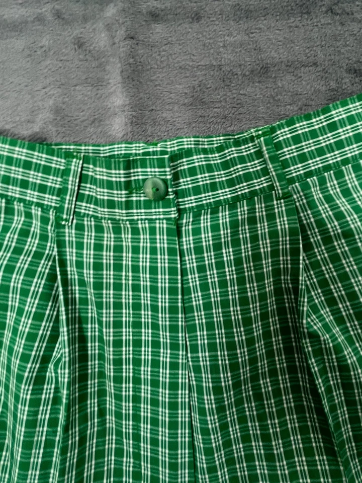 Pantalones Cortos de Golf Tabi International Para Mujer 6 Verdes A Cuadros Elastizados Rendimiento Regular Foto 3 de 4