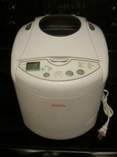 Sunbeam Bread maker Machine model 5890 EUC