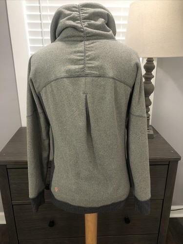 Ivivva By LuLuLemon Girl Size 14 Gray Shiver Stopper 1/4 zip pullover sweatshirt - Picture 4 of 6