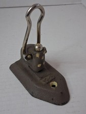 Vintage Wilson Jones Co. No. 59 Cast Iron One-Hole Single Paper Punch 116