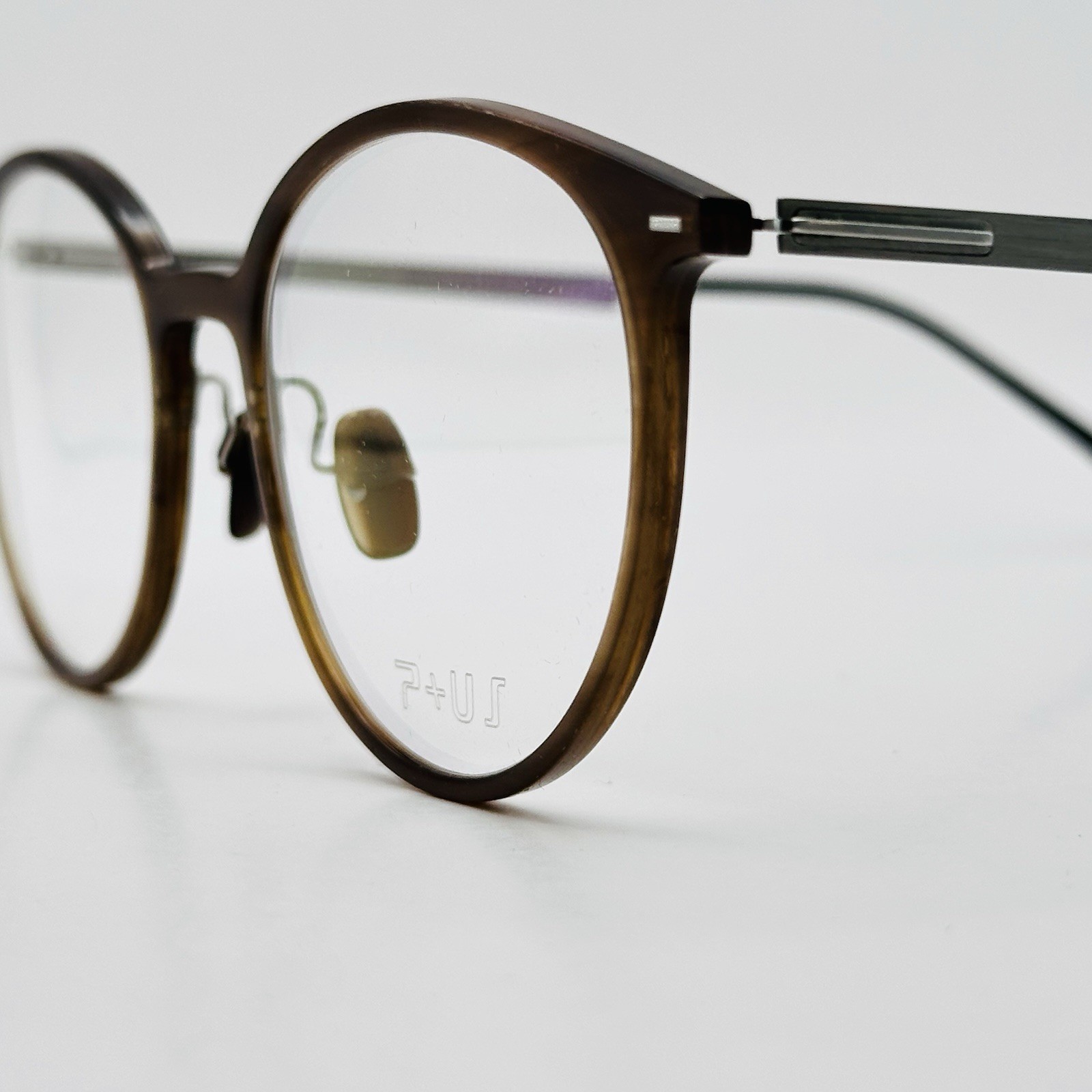 Plus eyewear Brille Damen rund braun deluxe EC07 TC01 Büffelhorn Titan NEU