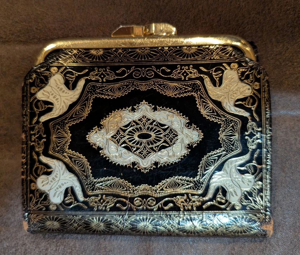Bolso sin asas vintage de cuero blanco, dorado y negro para monedas italianas Foto 4 de 4