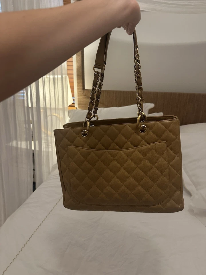 Сумка наплечная CHANEL бежевая кожа - Изображение 3 из 4