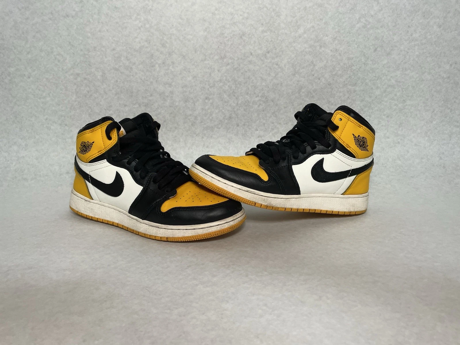 Nike Air Jordan 1 Retro High OG Taxi GS taglia US 7Y giallo nero 575441 711