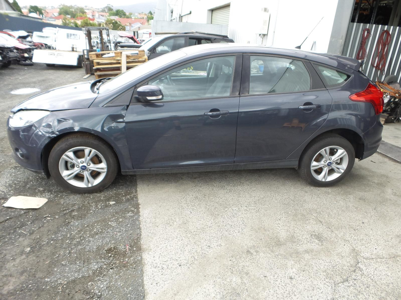 2014 Ford Focus FRONT BAR LEFT LH LHS ENERGY ABSORBER LW 05/11-08/15 11 12 13 14 15 image 3