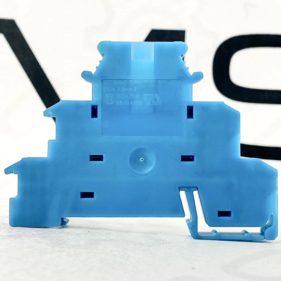 Phoenix Contact DIKD 1,5 Blue Terminal Block Lot Of 9 - Image 4 of 4