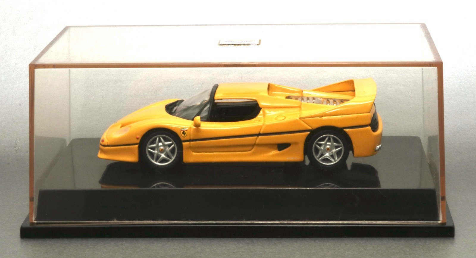 Hot Wheels Ferrari F50 1995 1:43 22179
