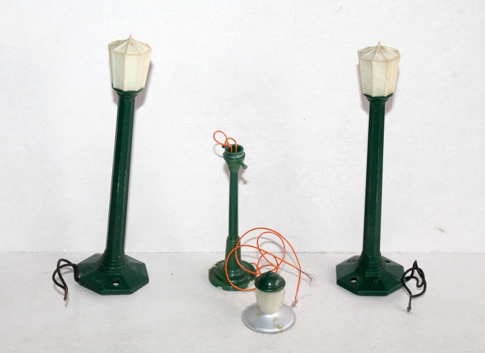 LIONEL O LOT 3 LAMPADAIRE REVERBERE ELECTRIFIÉ ECLAIRAGE LUMINAIRE LAMPE DE RUE - Photo 1/4