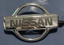 1999-2001 Nissan Pathfinder Front Emblem 62890-2w300